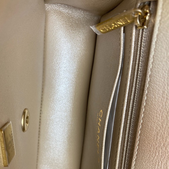 FULL SET - CHANEL Classic Flap Rectangle Mini Ombre Beige / Golden (22C) - Picture 9 of 15